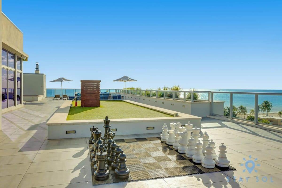 Apartment With Bay View Balcony - Pool - Up To 6 - Gym Hollywood Extérieur photo