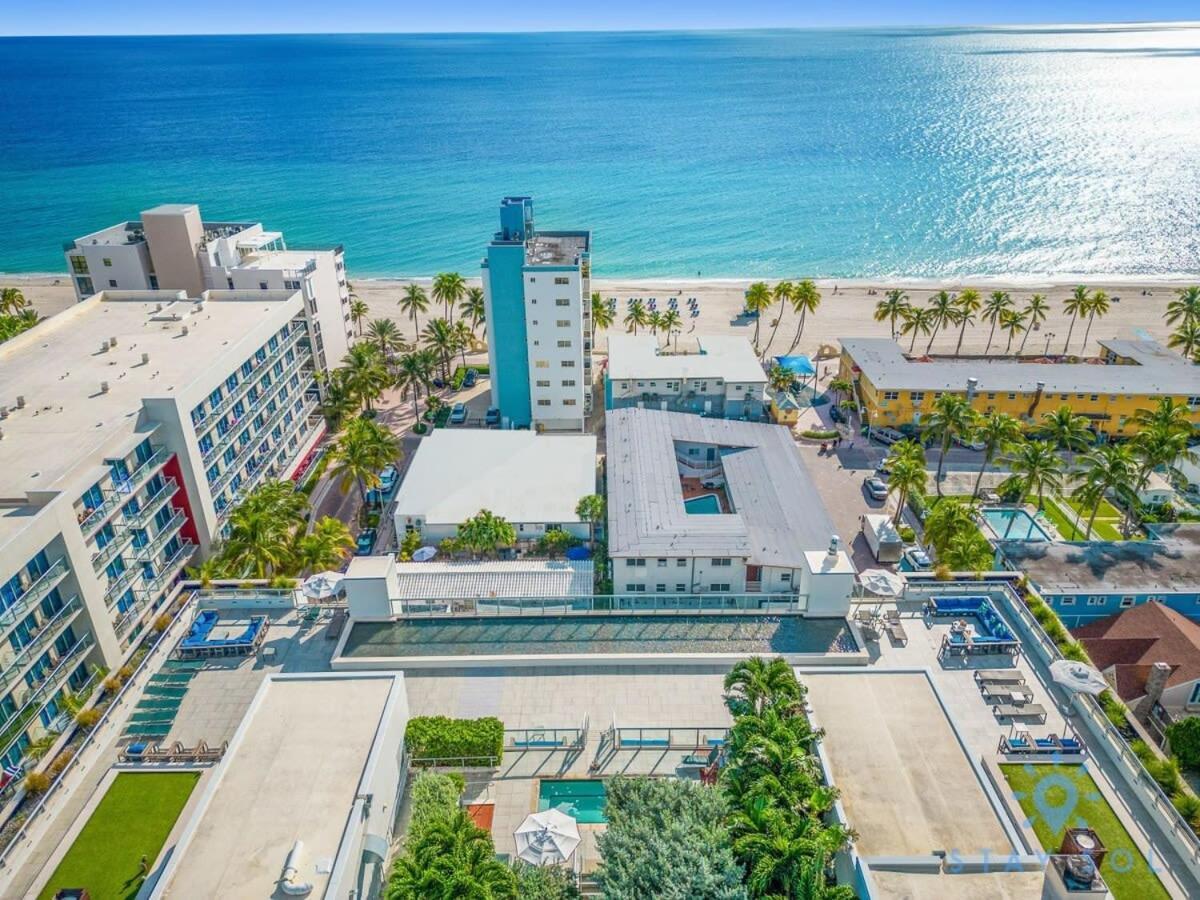 Apartment With Bay View Balcony - Pool - Up To 6 - Gym Hollywood Extérieur photo
