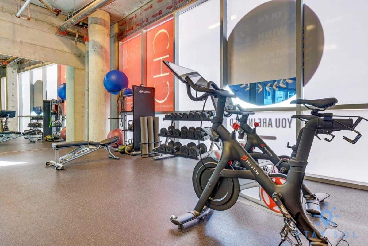 Apartment With Bay View Balcony - Pool - Up To 6 - Gym Hollywood Extérieur photo