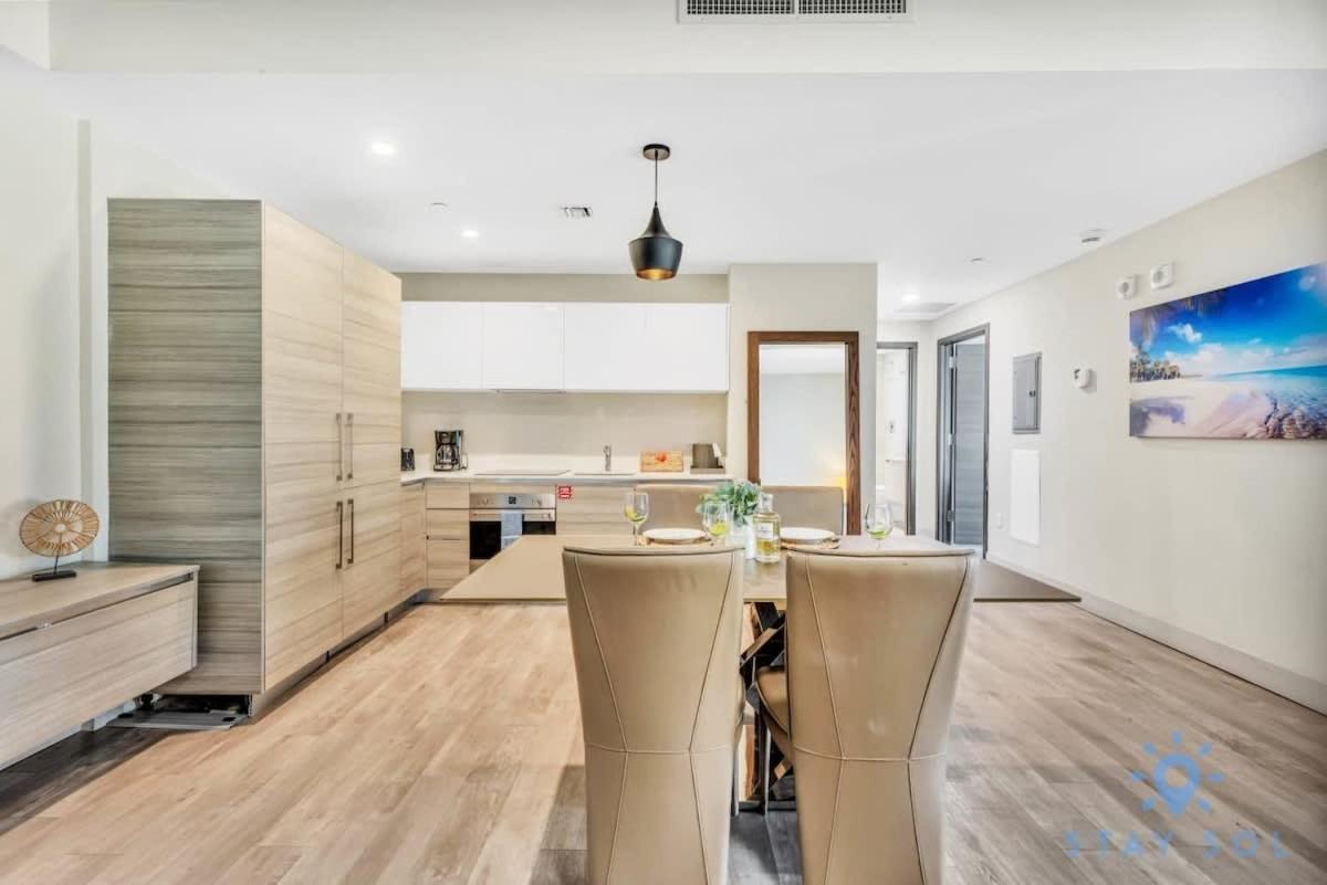 Apartment With Bay View Balcony - Pool - Up To 6 - Gym Hollywood Extérieur photo