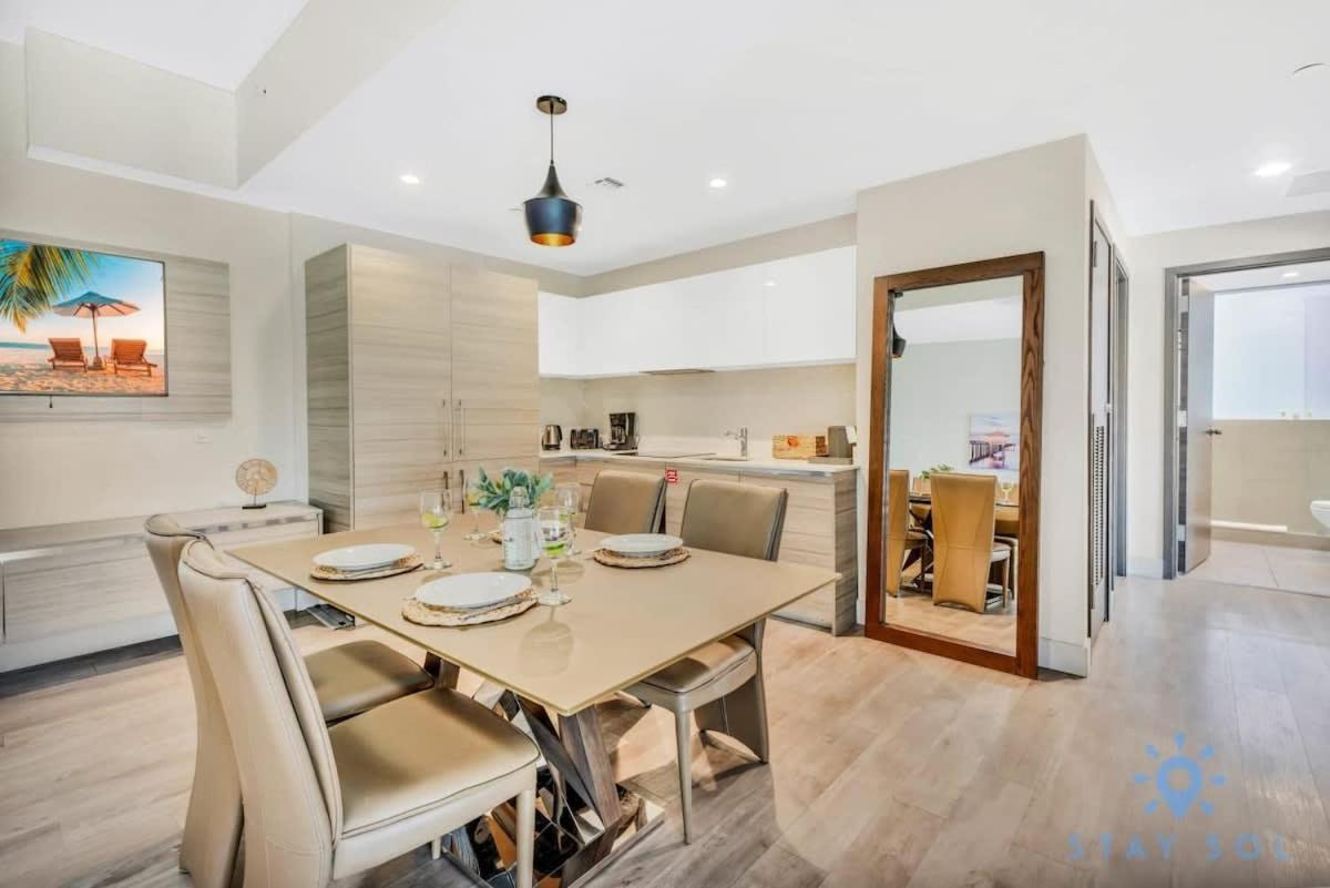 Apartment With Bay View Balcony - Pool - Up To 6 - Gym Hollywood Extérieur photo