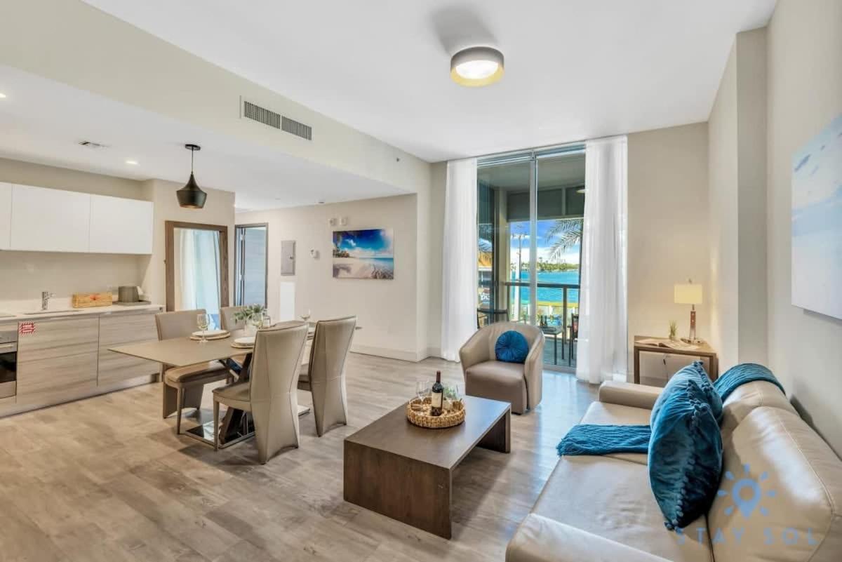 Apartment With Bay View Balcony - Pool - Up To 6 - Gym Hollywood Extérieur photo