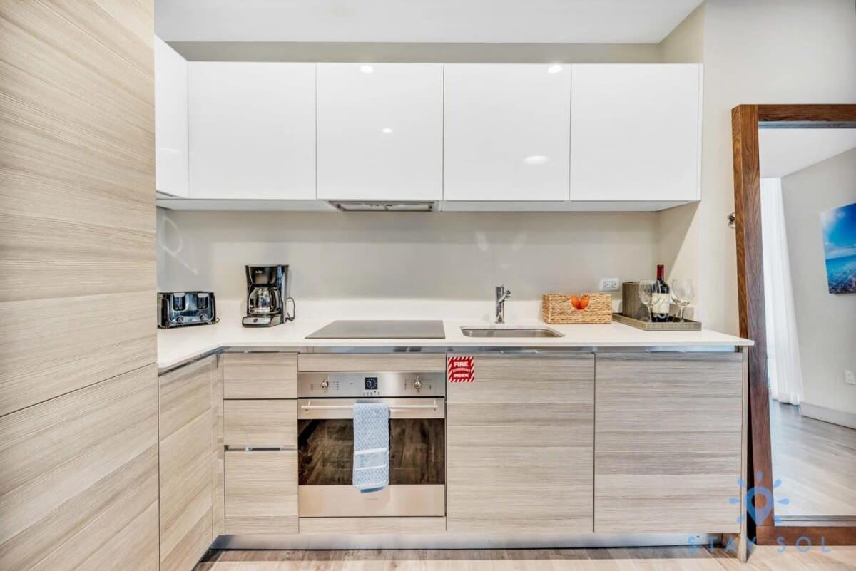 Apartment With Bay View Balcony - Pool - Up To 6 - Gym Hollywood Extérieur photo